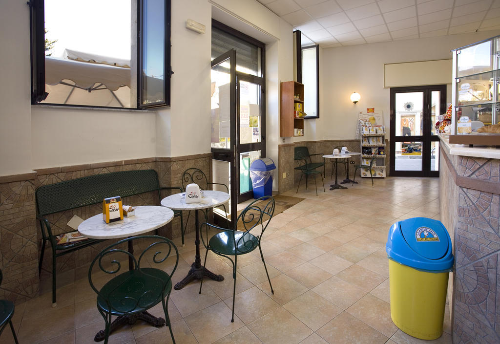 Hotel Vittoria Sapri Bagian luar foto