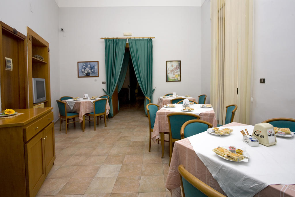 Hotel Vittoria Sapri Bagian luar foto