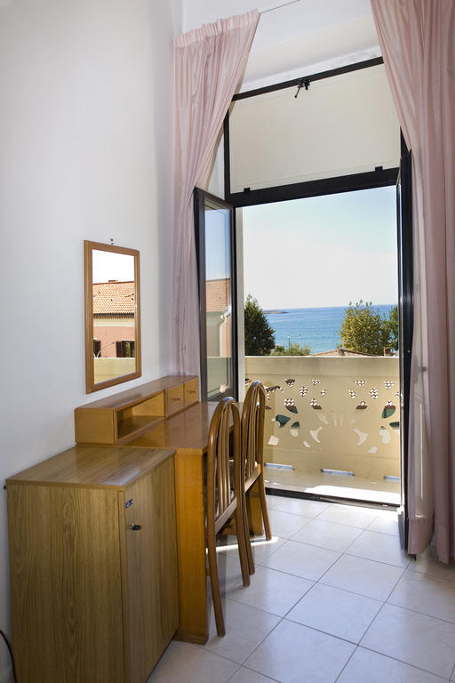 Hotel Vittoria Sapri Bagian luar foto