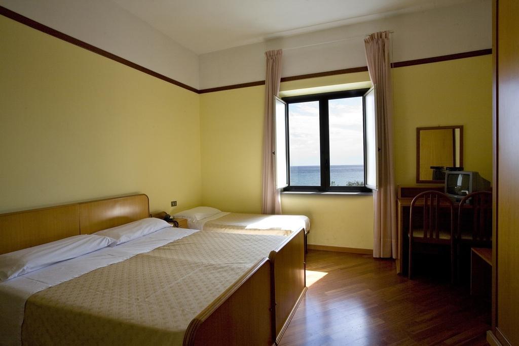 Hotel Vittoria Sapri Ruang foto